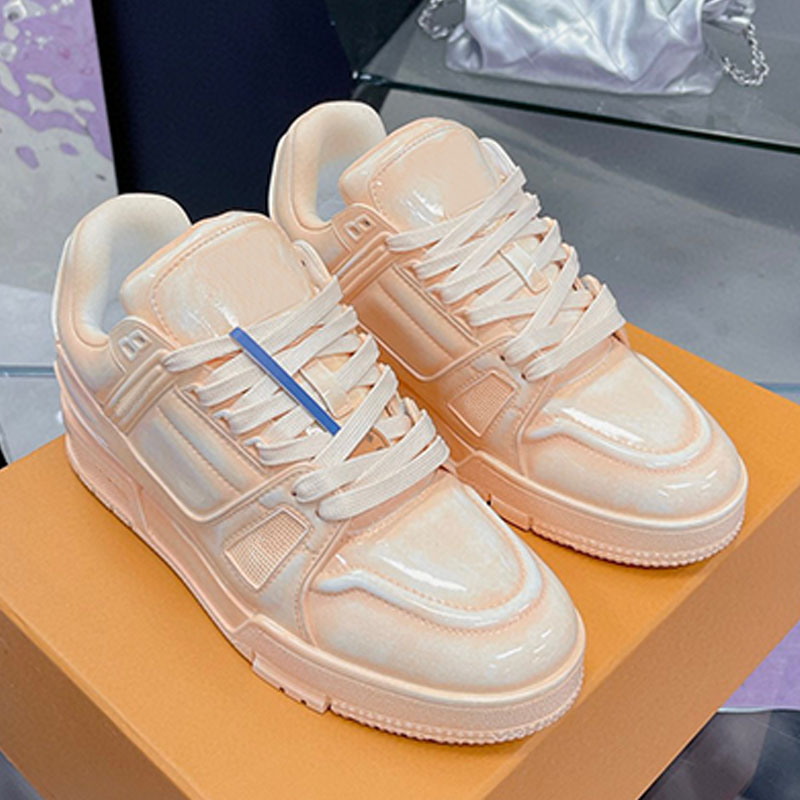 Excellent Designer Women Men Sneakers Board shoe series Water washing design top leather made upper Breathable Couples Casual Shoes