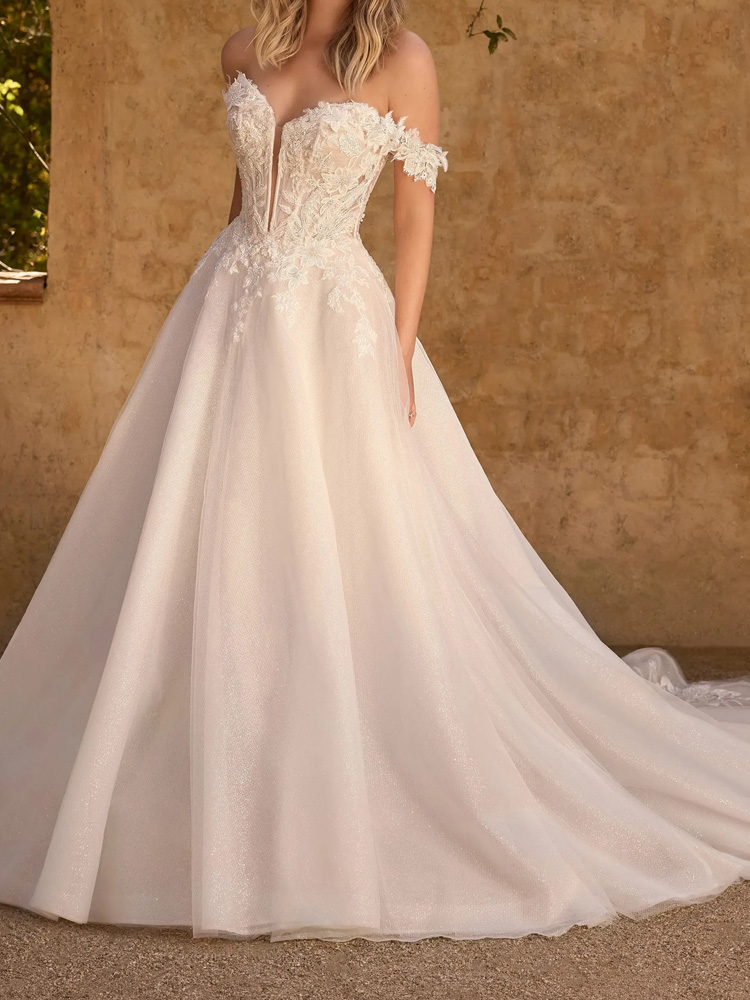 Plus Size Wedding Dresses 2024 New Arrival High Waist Bridal Gowns Off the Shouder Zipper with Buttons Back Applique with Beading