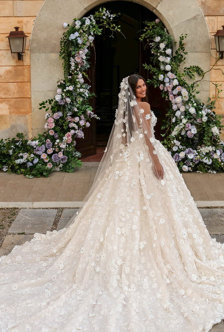Romantic Wedding Dresses 3D-Ral Appliques Bridal Ball Gowns Off The Shoulder Long Sleeve Custom Made Vestido De Novia 0219
