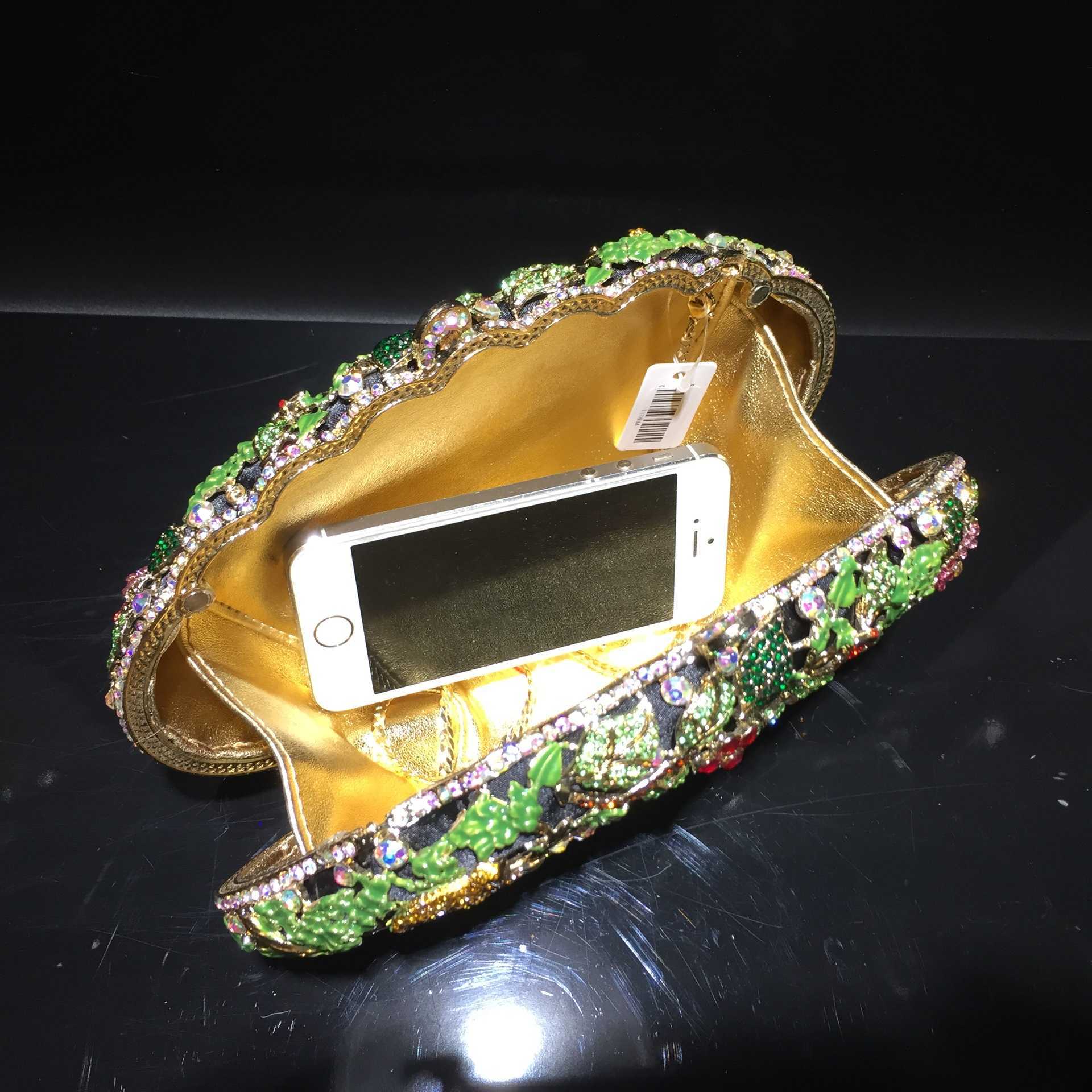Shoulder Bags Bl092 Water Diamond Bag with Hollow Metal Crystal Dinner Embedding Carrying for Plus Phone 240427