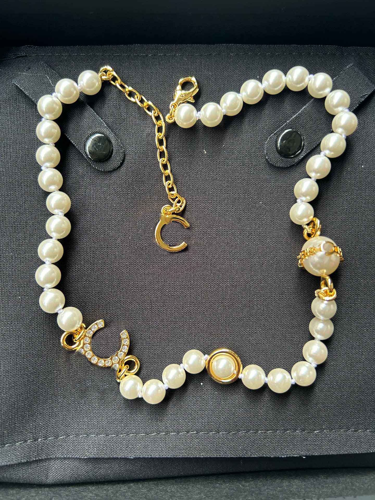 2024 Luxury quality charm pendant necklace with nature shell beads and diamond in 18k gold plated have stamp box special style PS3059A