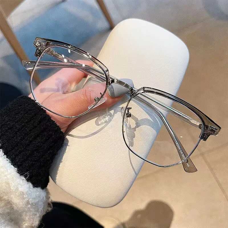 Eyeglass Frame Fashion unisex square Plain glasses for men women Metal frame glasses polygon eyeglasses Gentle Black anti blue light glasses