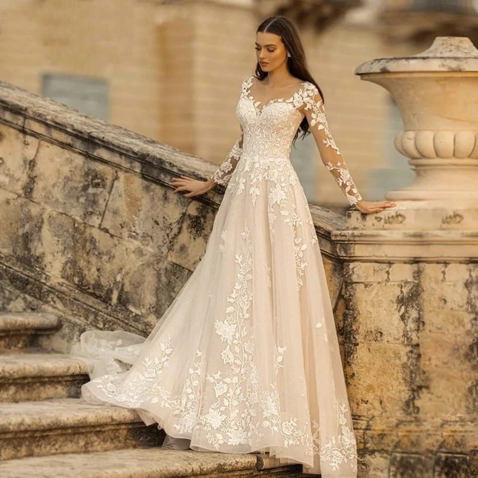 Elegant A Line Lace Wedding Dresses long sleeves Appliqued Bridal Gowns Plus Size Sweep Train Boho vestido de novia Lace Appliqued Sequins Plus S