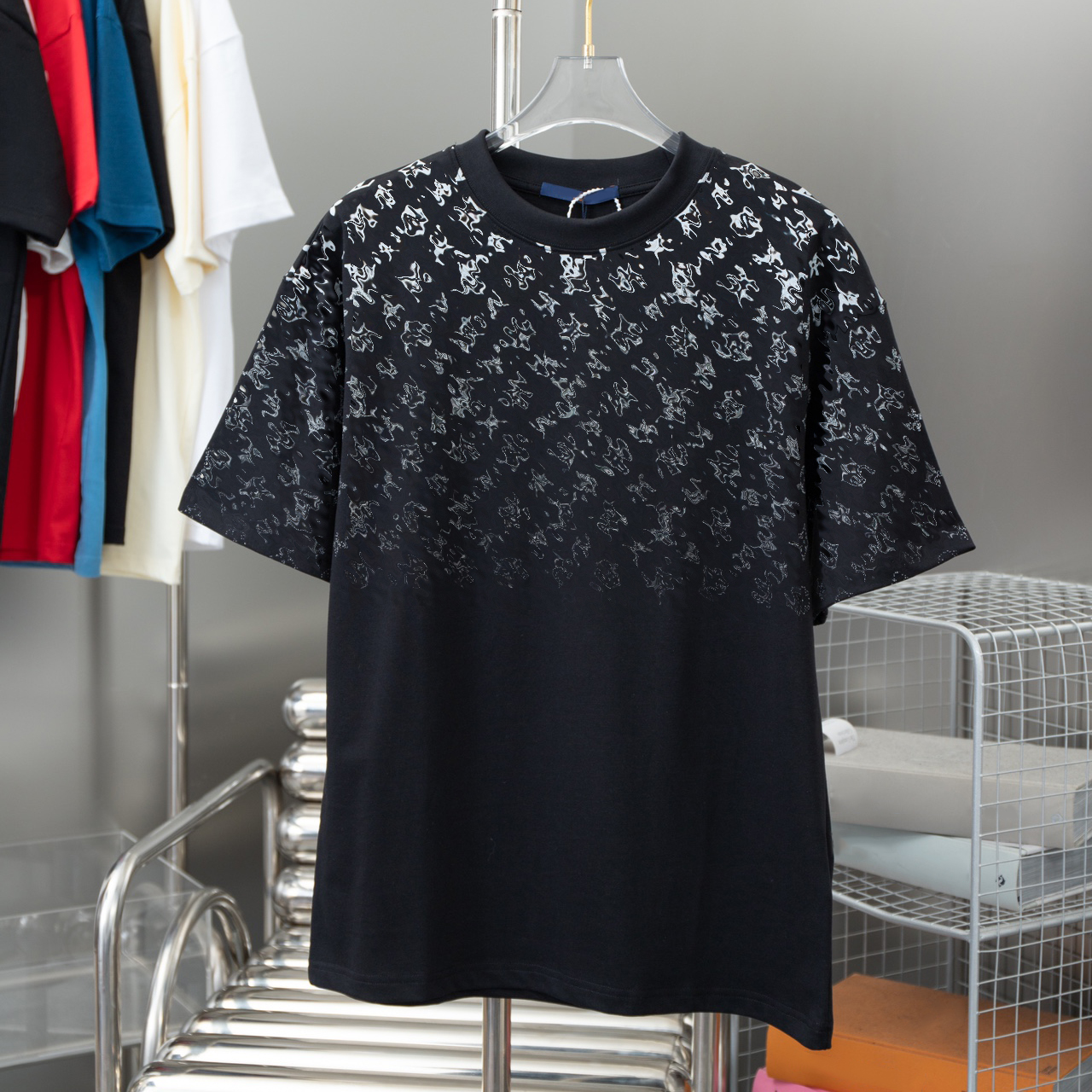 Men's Casual Summer Tshirt Clothing Luxury Monogram Gradient T-Shirt For Men Women Designer Tees Shirt Mens Streetwear Clothing Crew Neck Tshirt