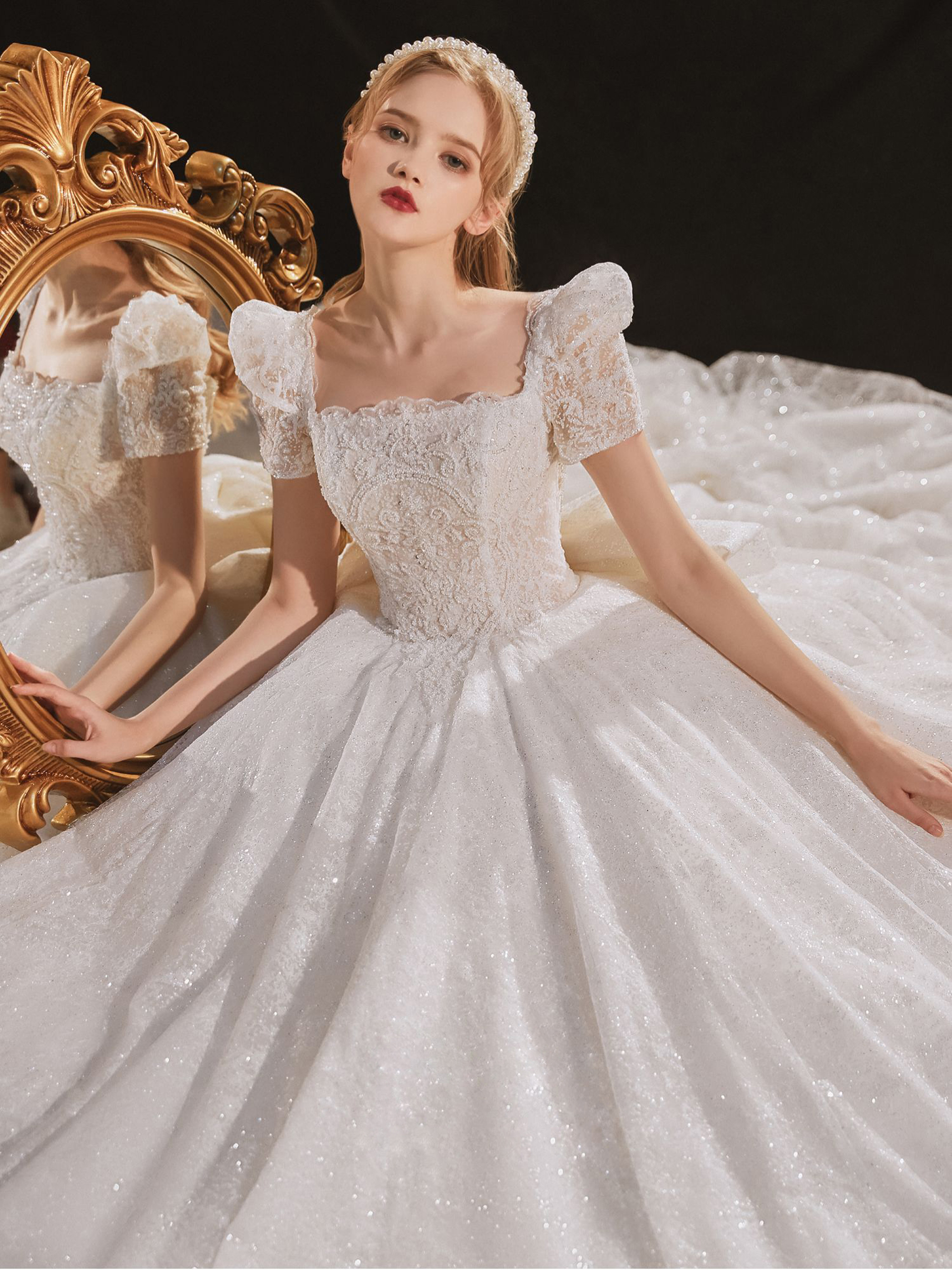 Beautiful Floral Prints Shorts puff Sleeves Square Collar Ball Gown Wedding Dress Shiny Embroidery Lace chapel Train Beading Pearls Bridal Gowns With 