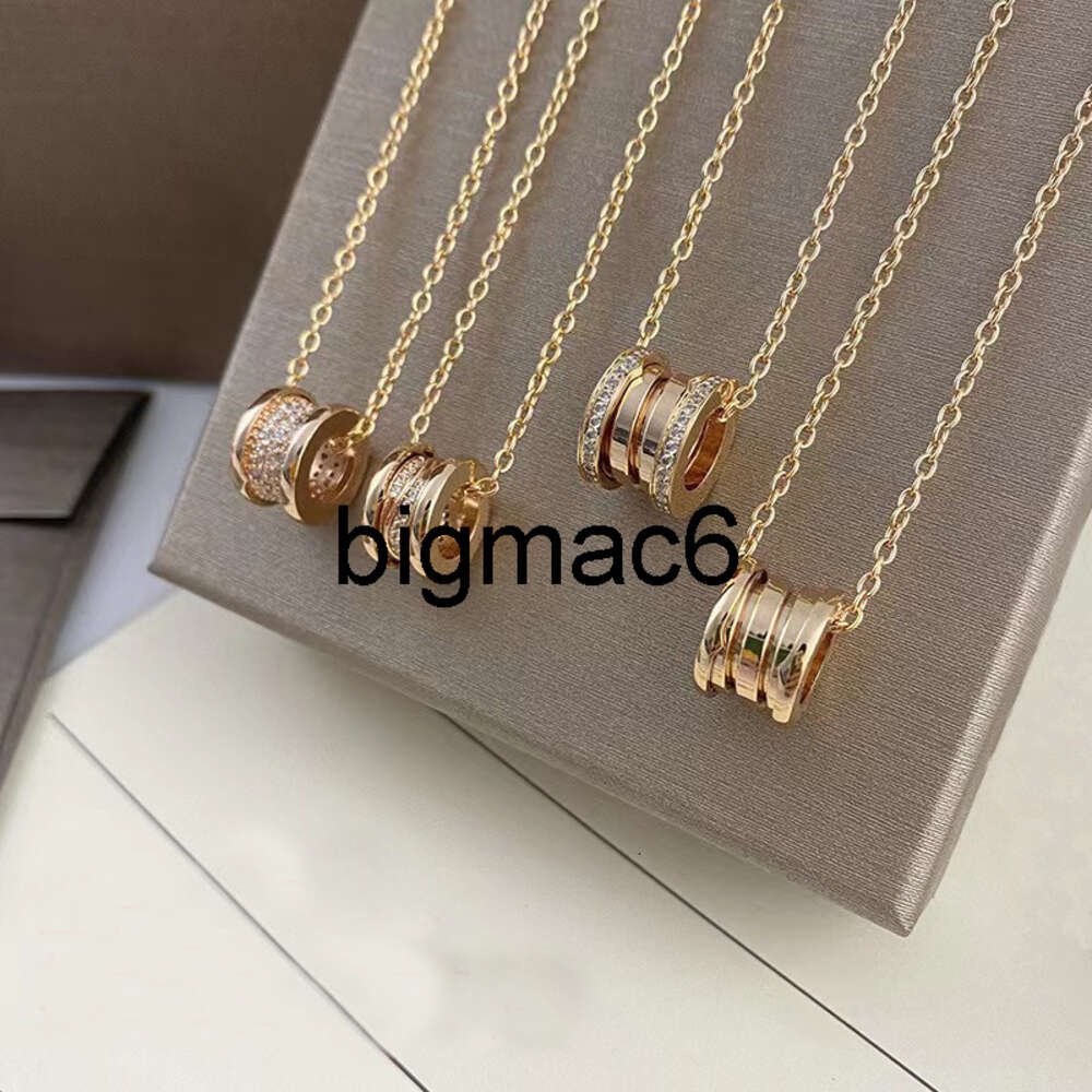 2024Luxury brand necklace designer for women fashionable new titanium steel pendant Small waist Bulgorllys necklace high-quality 18k gold necklace