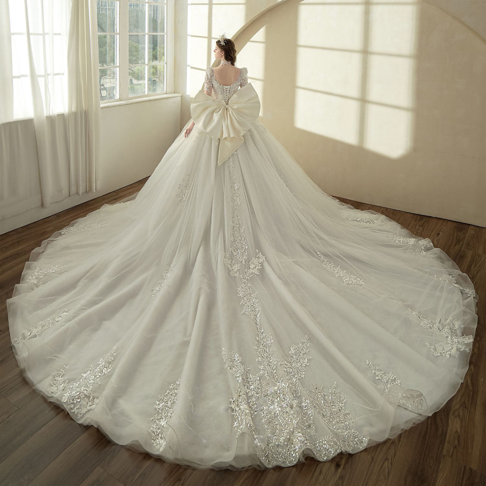 Classic Floral Prints Shorts Sleeves High Collar Ball Gown Wedding Dress Enchanting Embroidery Lace chapel Train Beading Pearls Beauty Bridal Gowns