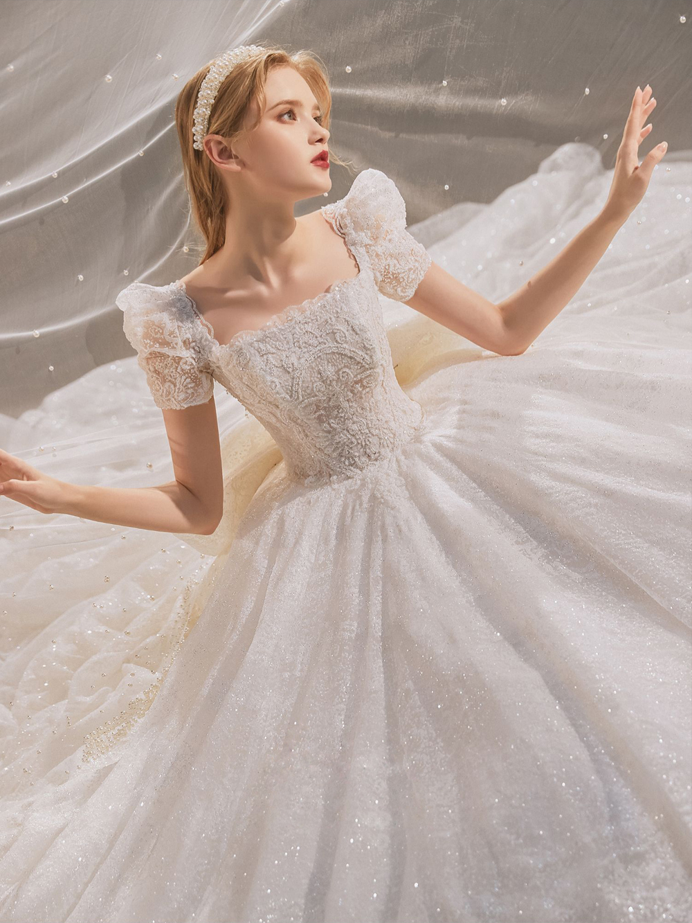 Beautiful Floral Prints Shorts puff Sleeves Square Collar Ball Gown Wedding Dress Shiny Embroidery Lace chapel Train Beading Pearls Bridal Gowns With 