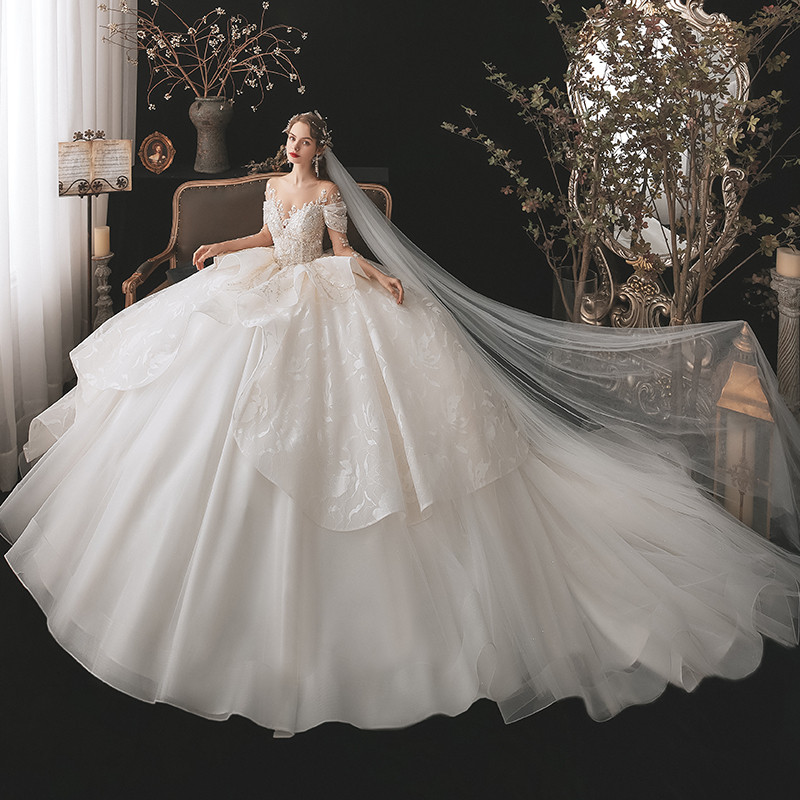 Elegant Ruffled skirt Shorts Sleeves Scoop Neck Ball Gown Wedding Dress Silky Tulle Beading Lace chapel Train Beading Pearls Bridal Gowns