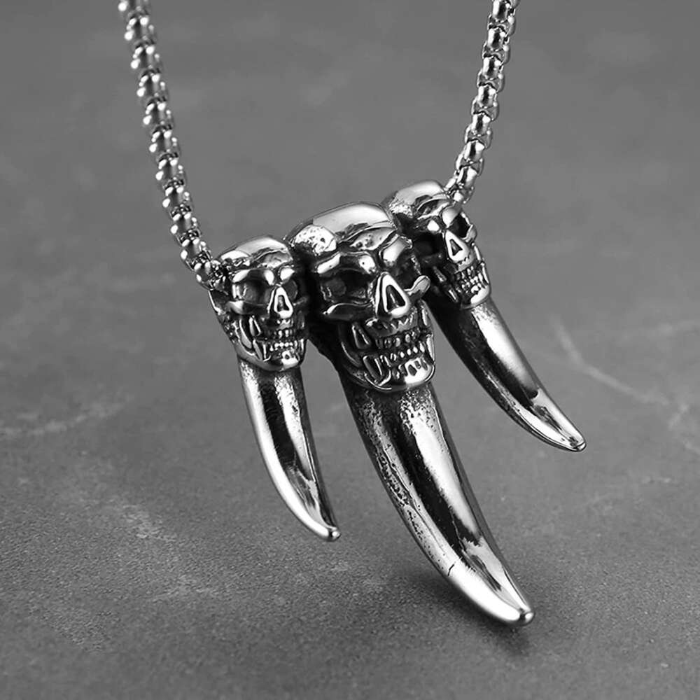 2024 New Fashion Skull Head Indian Teeth Pendant Trendy Necklace With Stainless Steel Chain For Men Antique Silver Color Bijoux Jewelry Accessories Wh