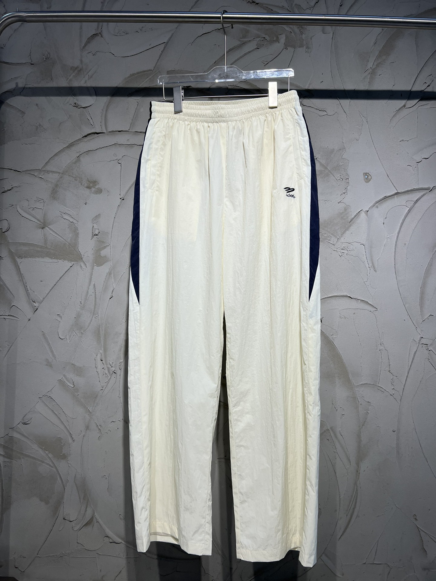 Bale Slight Wrinkling Nylon Waterproof Fabric Sports Pants Workwear Pants Casual Loose Fit Pants Men Causal Jeans