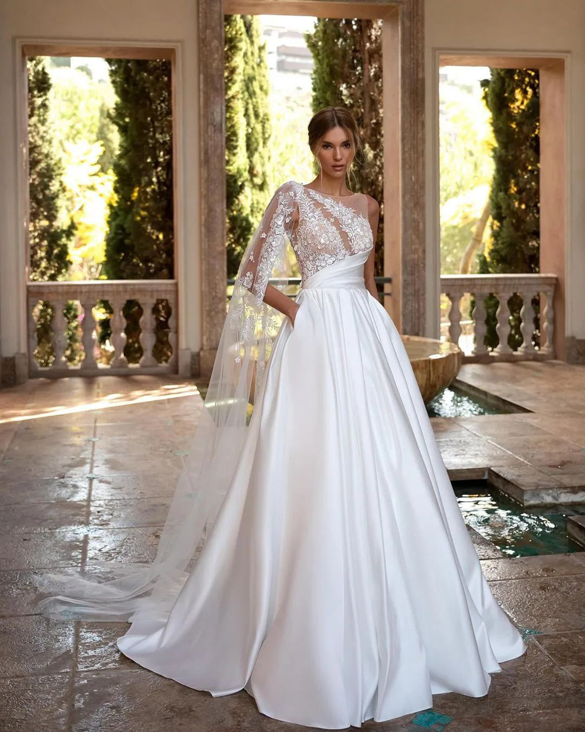 Classic A e Women Wedding Jewel Neck Sleeveless Bridal Gowns Appliques Sweep Train Dress Custom Made vestidos de novia