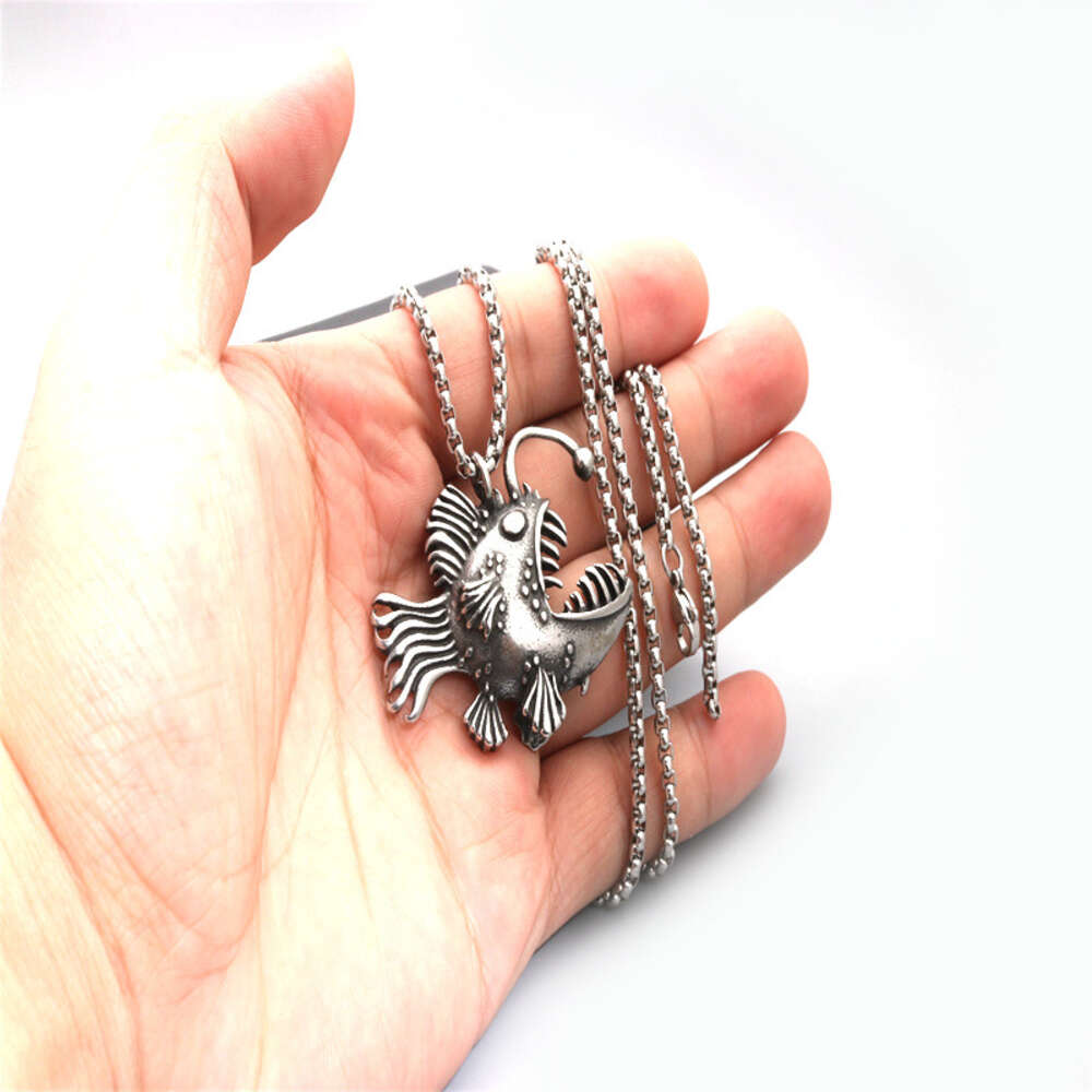 Hip Hop Wolf Tide New Lantern Fish Pendant Necklace Personalized Men's Antique Silver Color Titanium Stainless Steel Chain Punk Rock Jewelry Whol