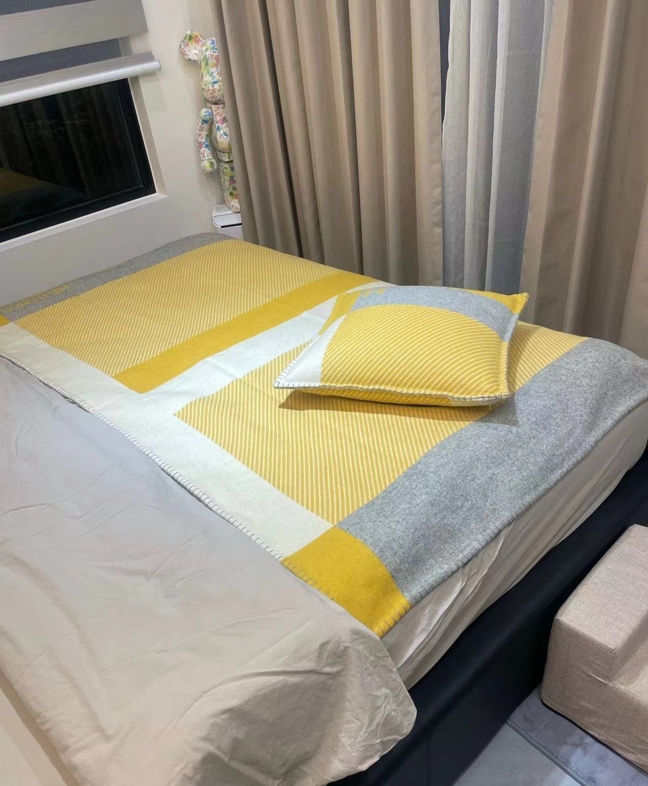 TOP QUAILTY 3 Colors WOOL NEW Color Yellow H Blankets And Cushion Thick Home Sofa Blanket beige orange black red gray navy Big Size