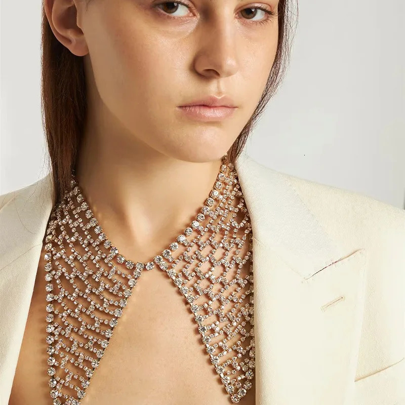 Novelly Rhinestone Hollow Mesh Bow Tie Collar Body Necklace Wedding Jewelry for Women Crystal Geometric Necktie Necklace Collar 240223