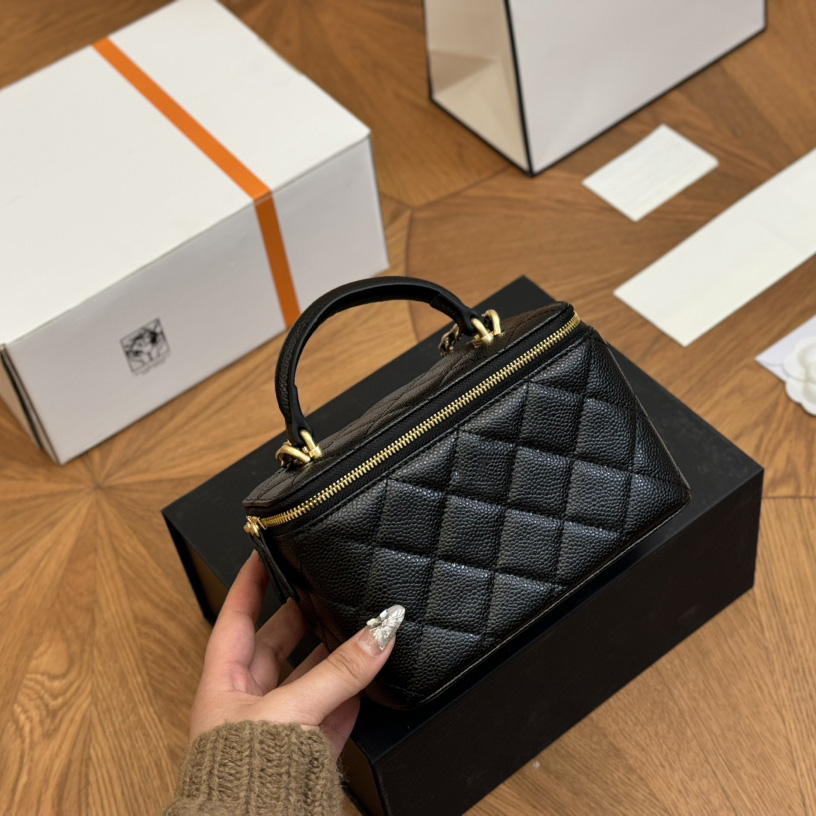 Womens Designer Cosmetic Case Vanity Box Bags Caviar Leather Top Handle Tote Card Holder Purse Gold Metal Hardware Crossbody Handbags 17X11CM