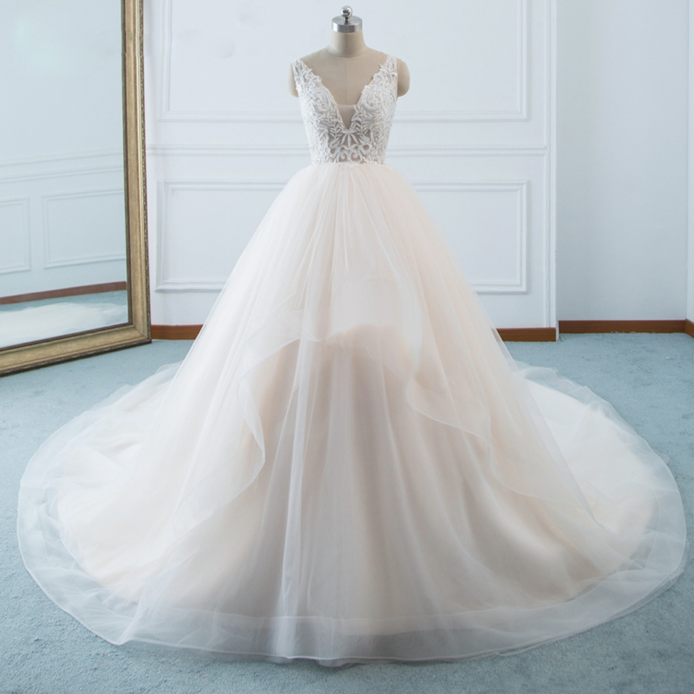 Elegant Ruffled Sliky Tulle V-Neck A-Line Wedding Dress Champaghe linning and ivory tulle Sleevess Beaded Pearls Appliques Bridal Gowns can customize