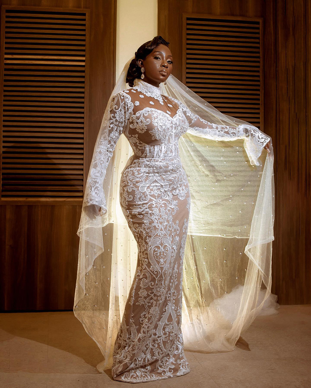 Plus Size Mermaid Wedding Dresses High Neck Long Sleeve Lace Bridal Gowns Vestido De Novia Sexy Illusion Custom Made Bride Dress With Veil