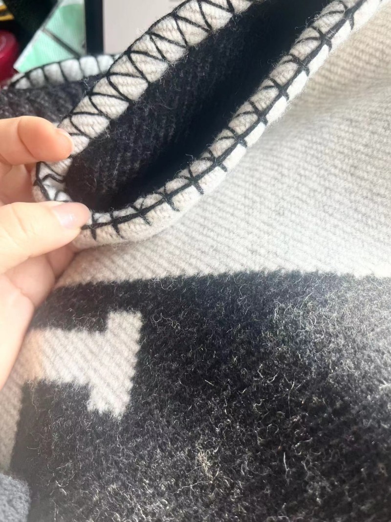 Gift Birthday New Coffee Color Thick Home Sofa Good Quailty H blanket TOP Selling beige orange red gray navy Big Size 145 175cm Wool