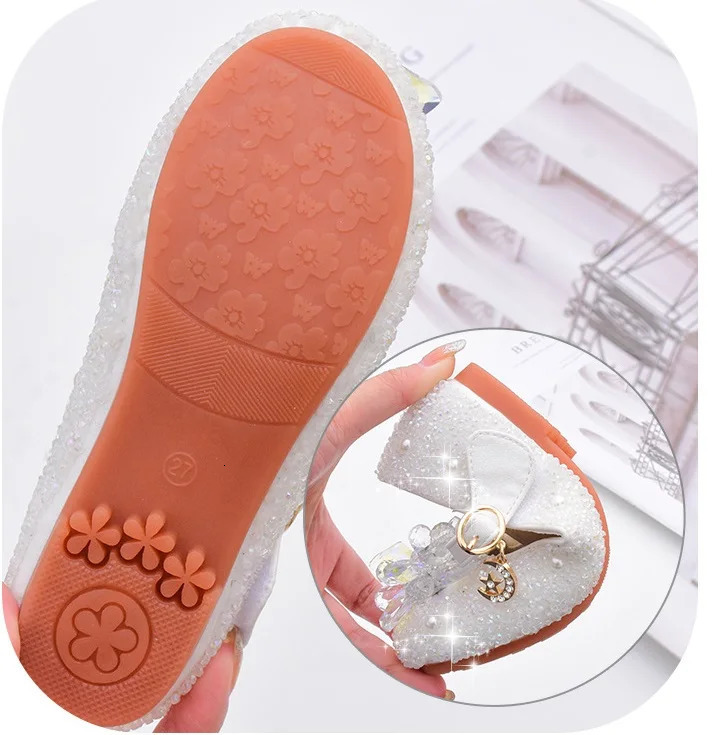 Girls leather shoes princess shoes childrens shoes with round toes and soft soles big girls with flat heels princess crystal shoes party shoes 240516