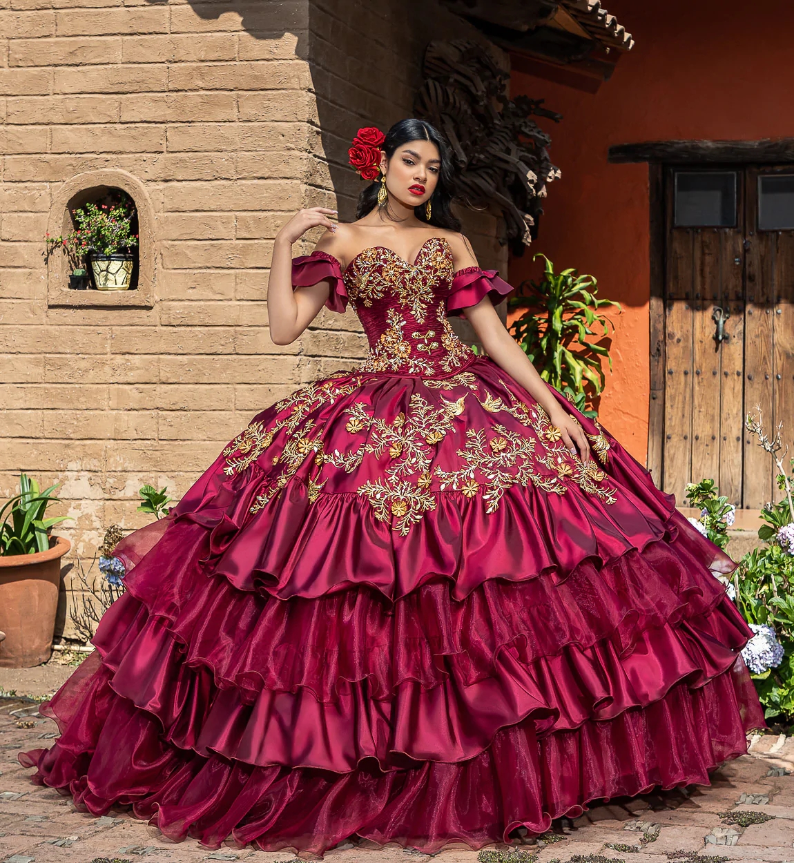 Burgundy Mexican Quinceanera Dresses Ball Gown Sweetheart Organza Appliques Tiered Puffy Charro Sweet 16 Dresses 15 Anos