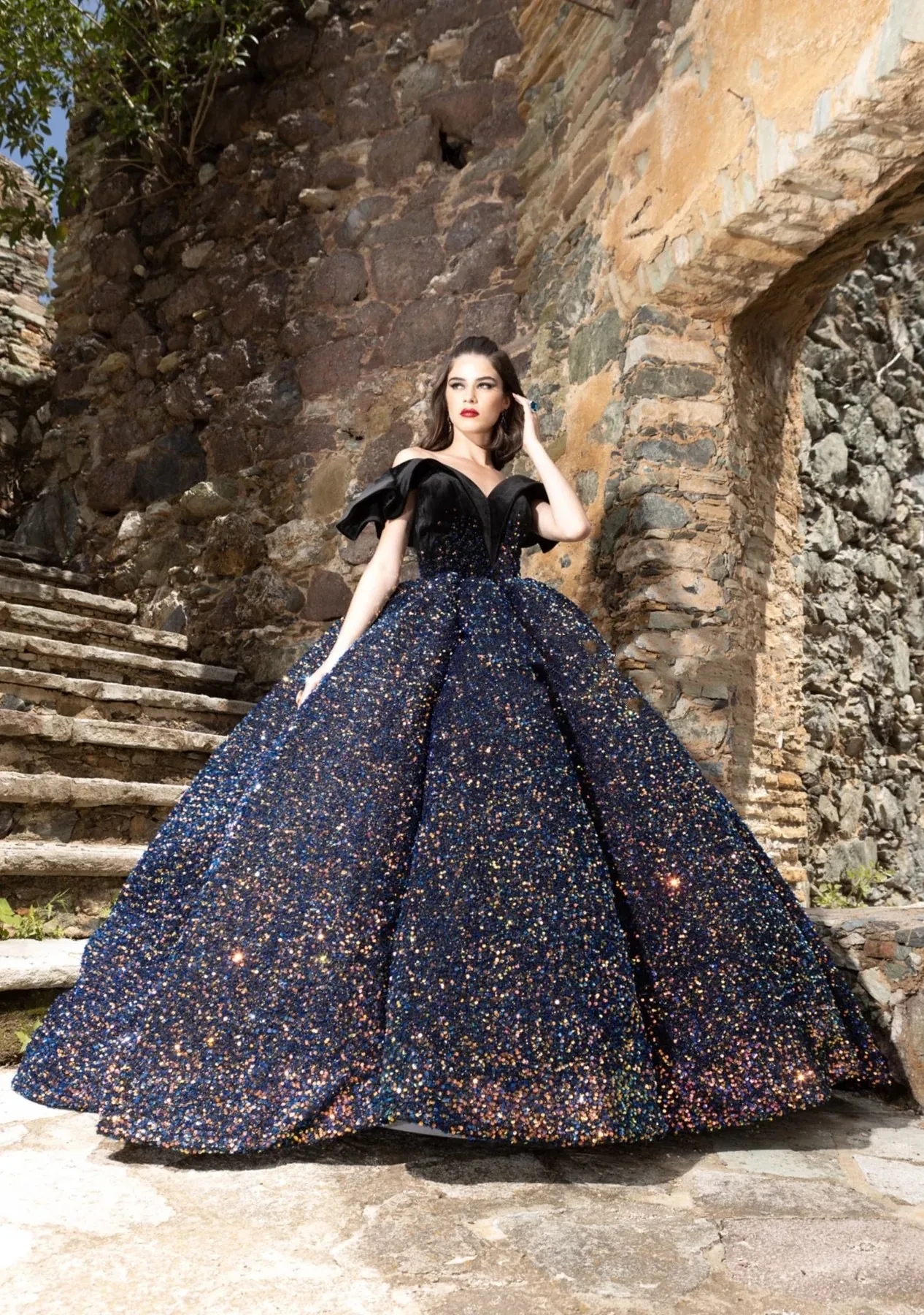 Black Mexican Quinceanera Dresses Ball Gown Off The Shoulder Sequins Sparkly Puffy Charro Sweet 16 Dresses 15 Anos