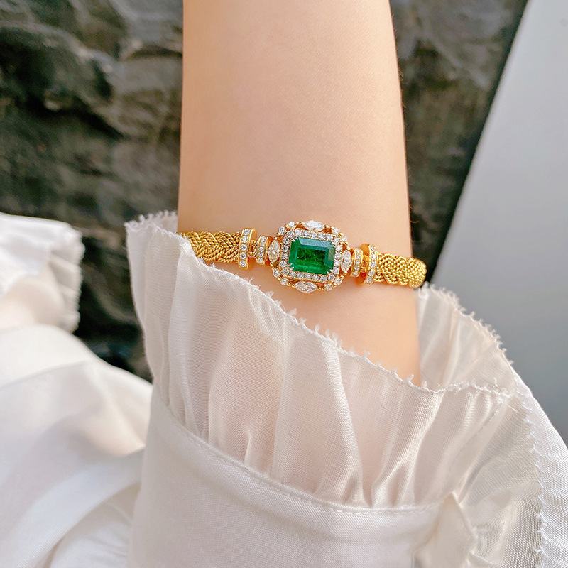 2024 Choucong Handmade Elegant Weave Bangle Vintage Jewelry 18K Gold Fill Princess Cut Emerald 5A Zircon CZ Diamond Party Women Wedding Bracelet Gift
