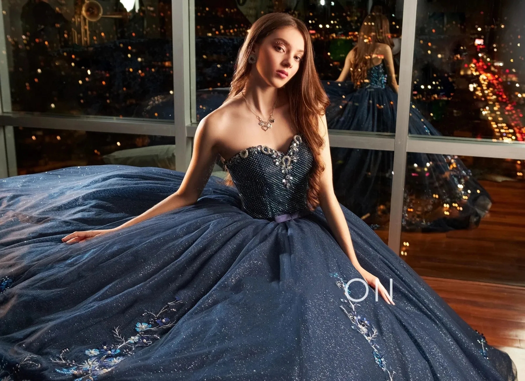 Black Mexican Quinceanera Dresses Ball Gown Sweetheart Sparkly Appliques Beaded Puffy Charro Sweet 16 Dresses 15 Anos