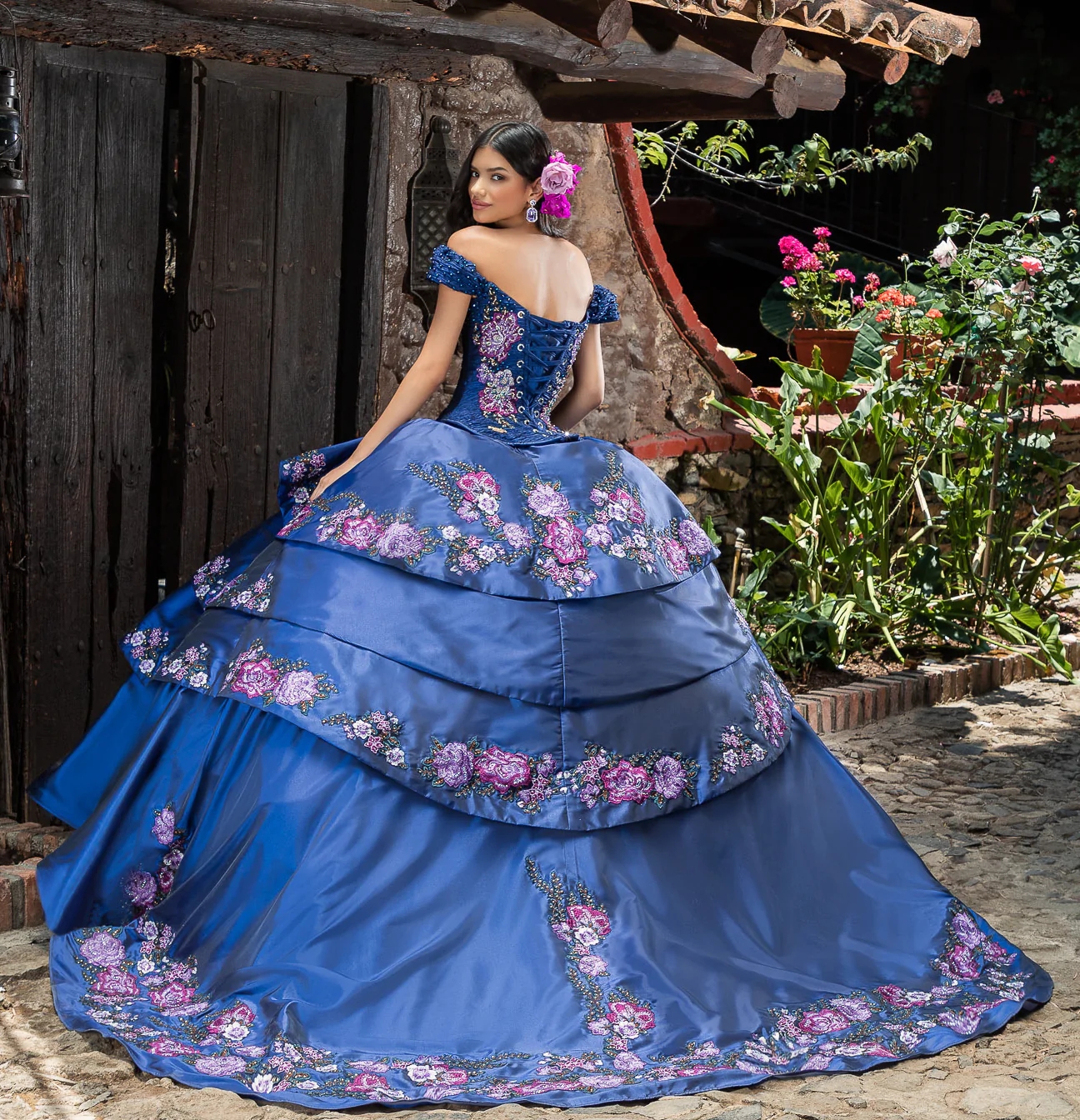 Royal Blue Mexican Quinceanera Dresses Ball Gown Off The Shoulder Appliques Beaded Puffy Charro Sweet 16 Dresses 15 Anos