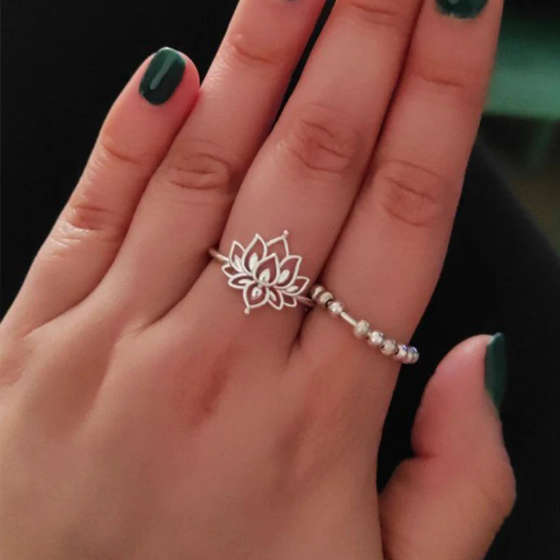 Vintage Egyptian Queen Nefertiti Rings For Women Stainless Steel Wedding Ring Fashion African Egyptian Jewelry Gift 240510