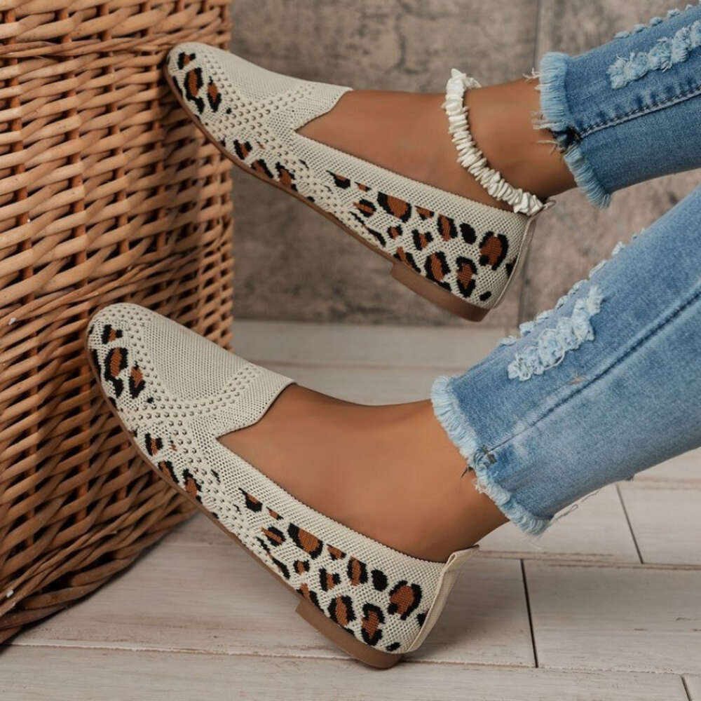 Mesh Knitted Striped Flats for Women Autumn New Light Slip on Flat Casual Shoes Ladies Square Toe Breathable Sneakers