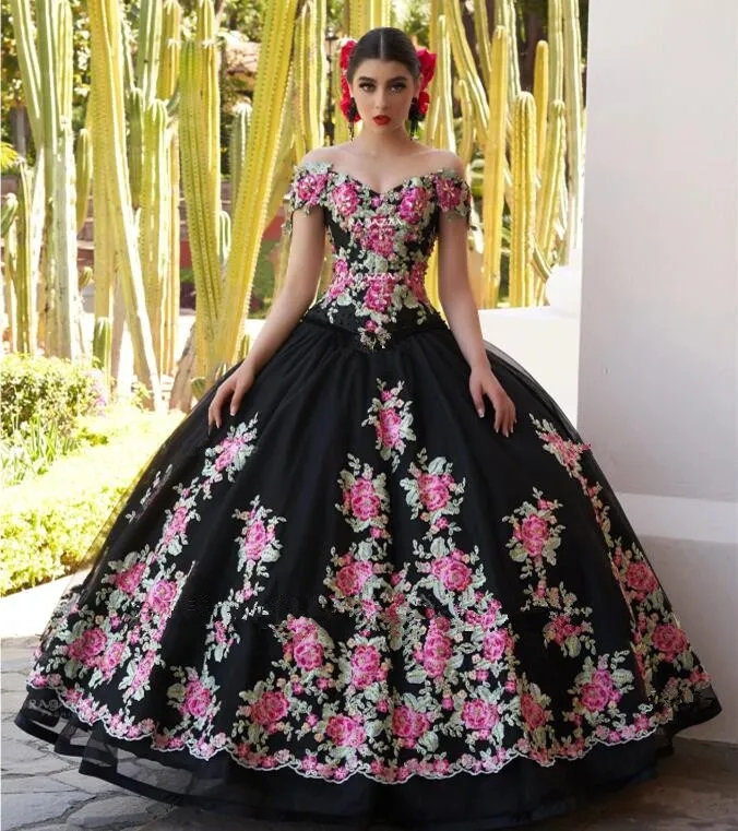 Black Mexican Quinceanera Dresses Ball Gown Off The Shoulder Tulle Appliques Puffy Charro Sweet 16 Dresses 15 Anos