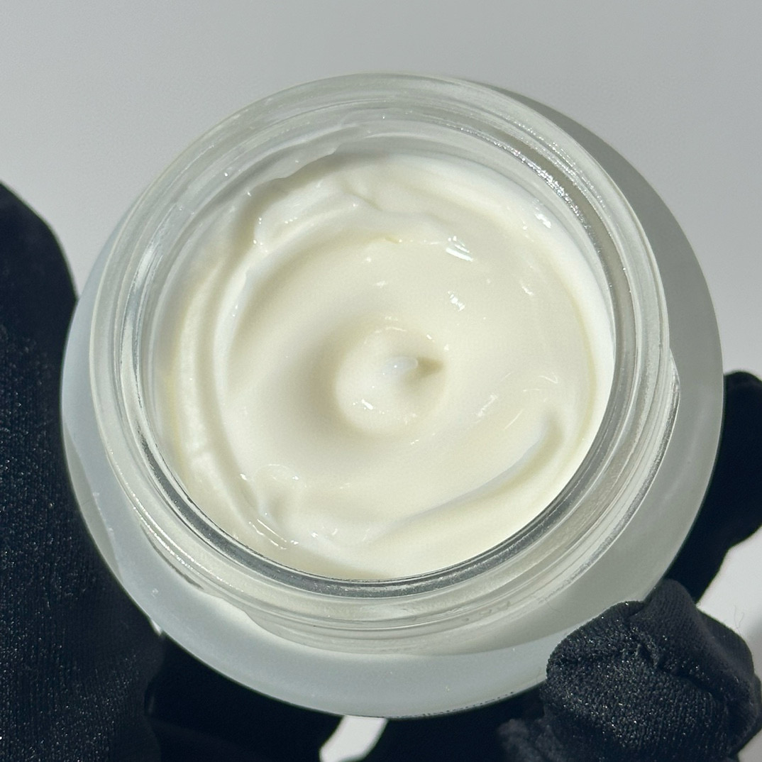 Lan Brand Creams Girl Lotion 50Ml P Renegie H.P.N, 300-Peptide Clarifique Cream Face Day And Night Repair New Arrival Stock