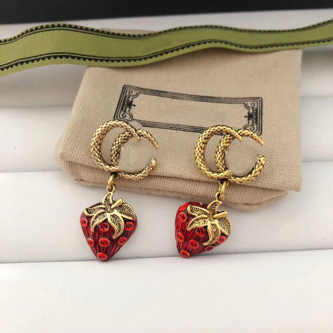 Designer Earrings Brand Letter Strawberries Earring Crystal Drop Women Earrings Wedding Party Birthday Gift