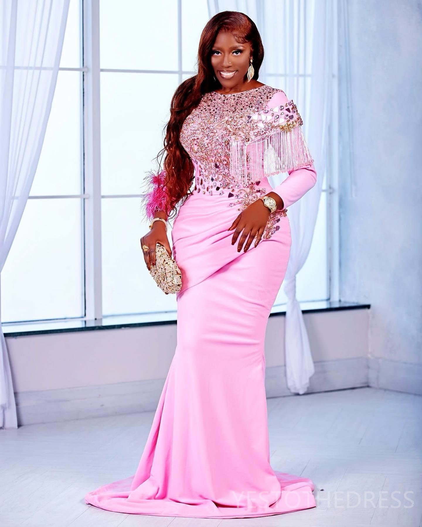 2024 Pink Evening Dresses Elegant Prom Dresses for Special Occasions Long Sleeves Feathered Promdress Appliqued Beaded Rhinestones Second Reception Go