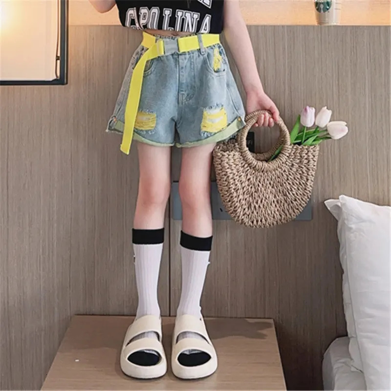 Kids Girls Denim Shorts Fashion Summer High Waist Pink Yellow Color Ripped Shorts with Free Belt 4 5 6 7 8 9 11 12 13 14 pants 240531