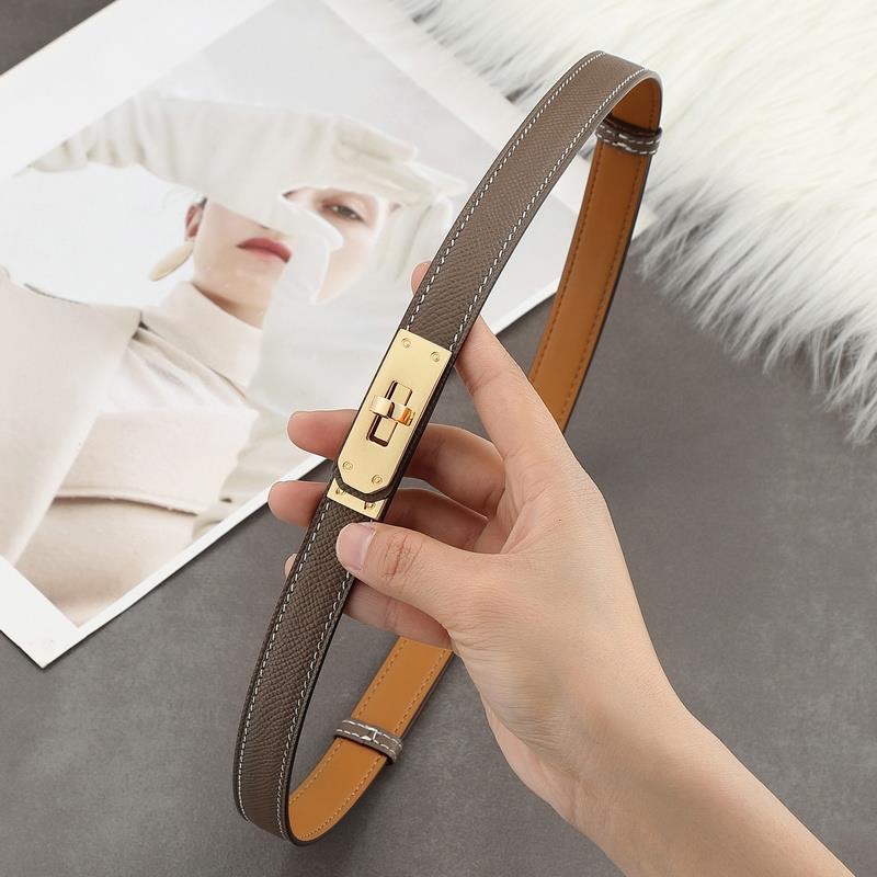 Vintage Style Women's Leather Belt with Elegant Design for Dresses & Jeans