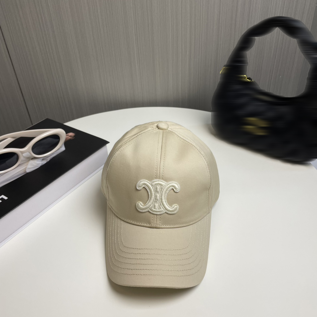luxury designer hat embroidered baseball cap casual hat versatile cap summer sun hat seaside cotton cowboy washing Sports Embroidered logo baseball cream colour