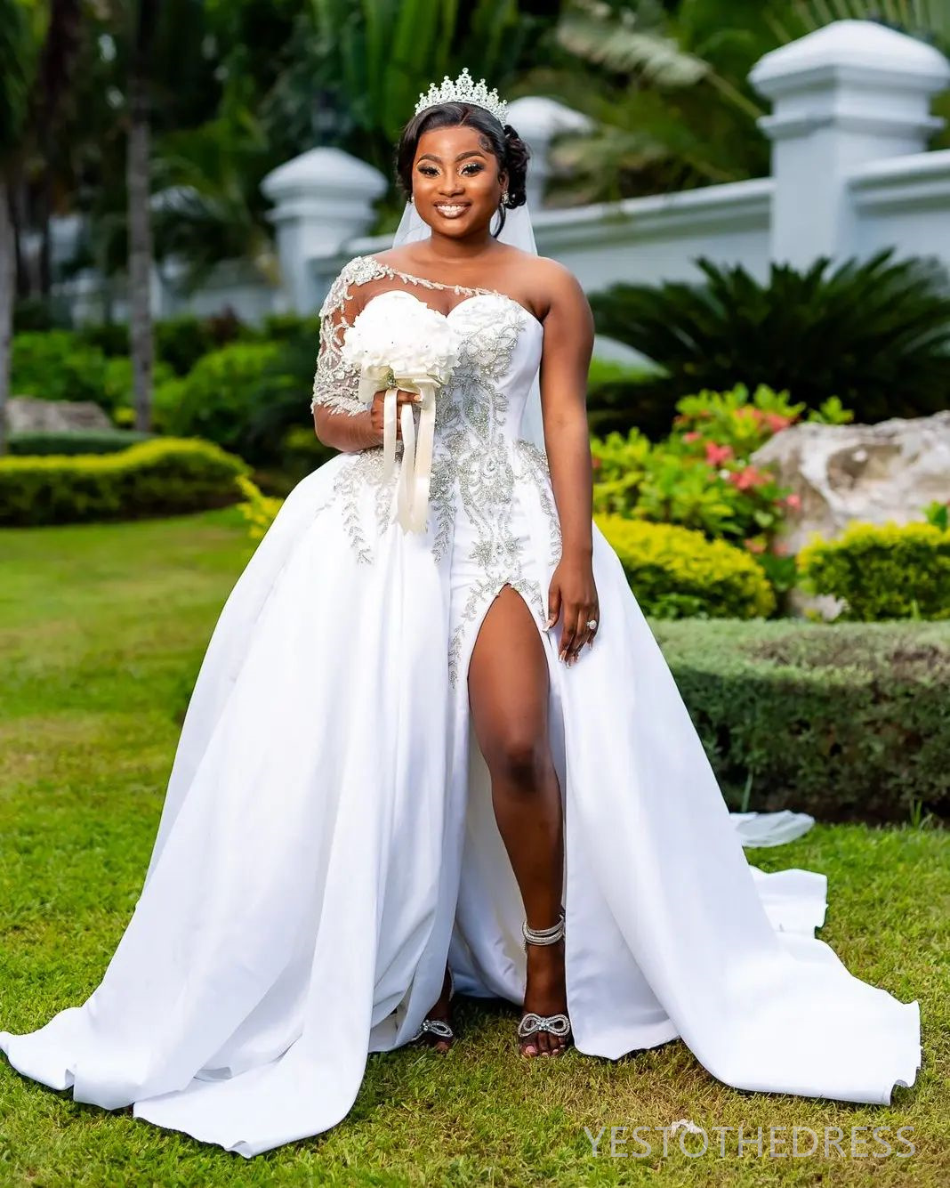 2024 Plus Size Mermaid Dresses Bride With Detachable Train Bridal for African Black Women One Shoulder Side Split Rhies Wedding Gowns D252
