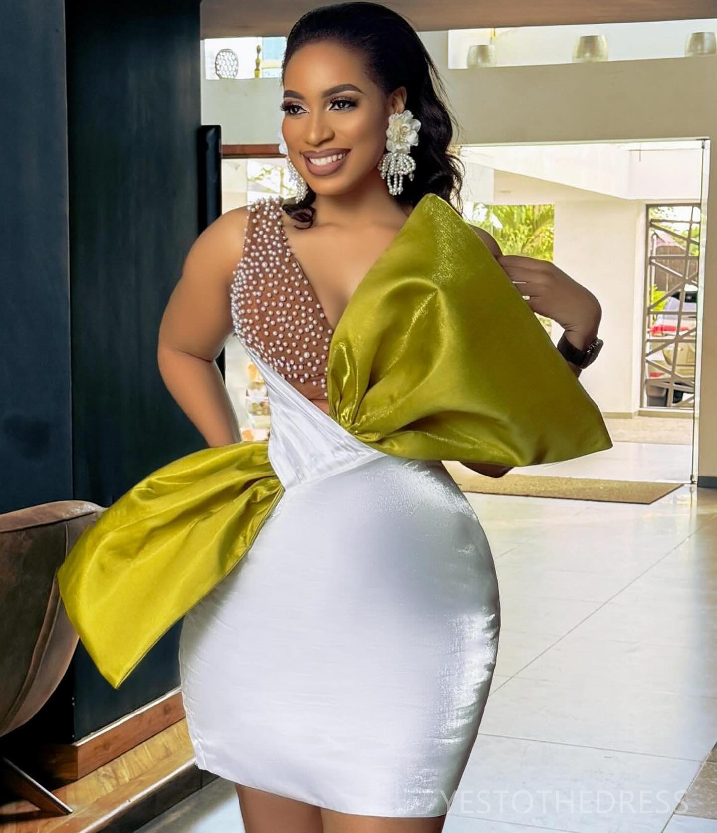 2024 Aso Ebi Cocktail Dresses for Women Short Prom Dresses Mini Graduation Dresses Mixed Color Spaghetti Straps Big Bow Decorated Pearls Club Dinner G