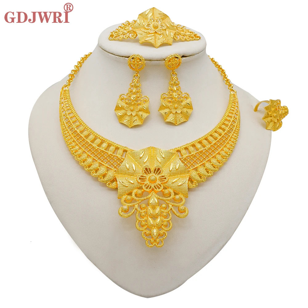 Dubai Gold Color Jewelry Set For Women Indian Earring Necklace Nigeria Moroccan Bridal Accessorie Wedding Bracelet Party 240531