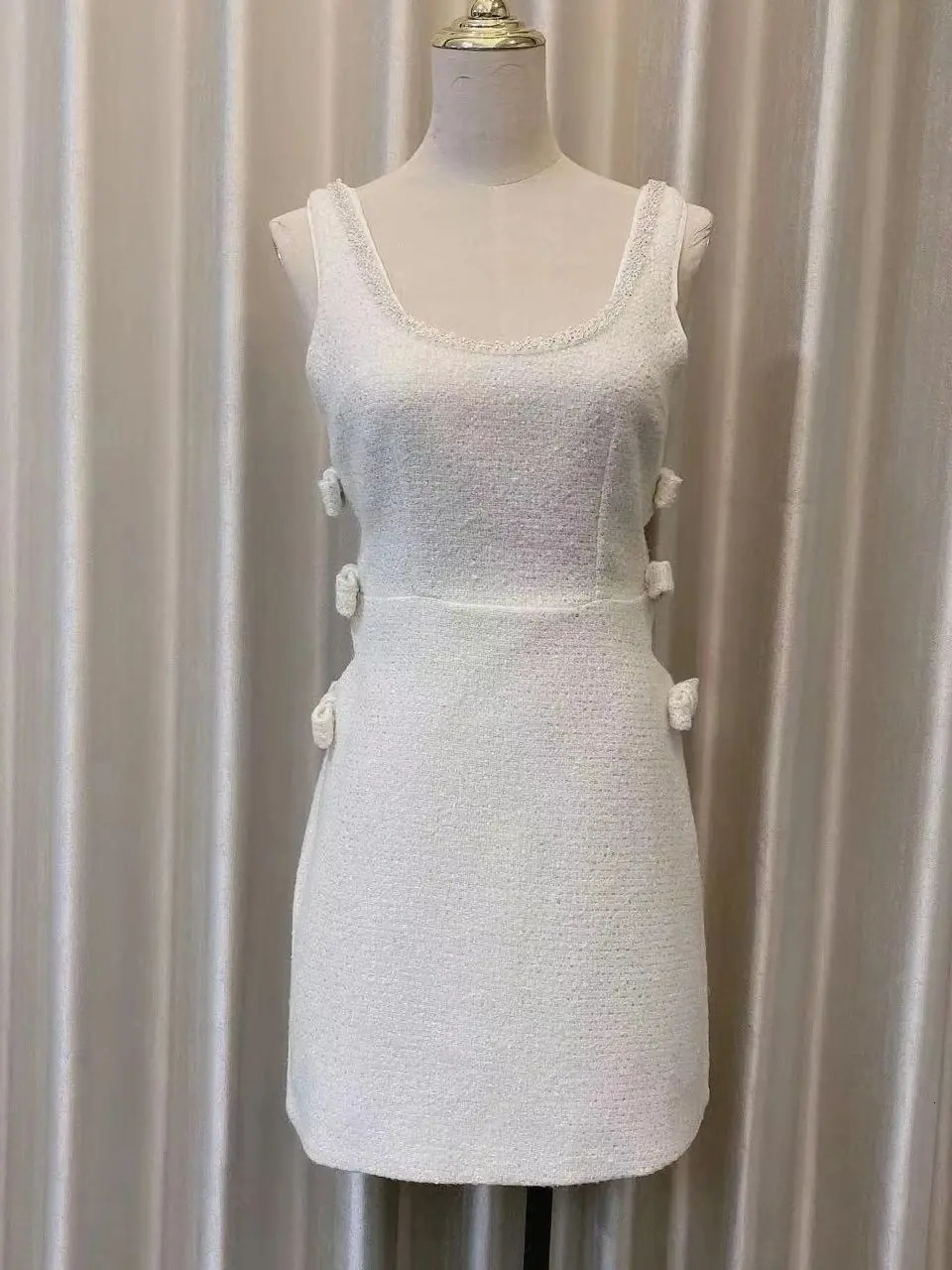 Elegant Beading Diamonds Wool Tweed Short Dress Women Sexy Backless Tank High Waist Bow Hollow Out Slim Birthday Party Vestidos 240529