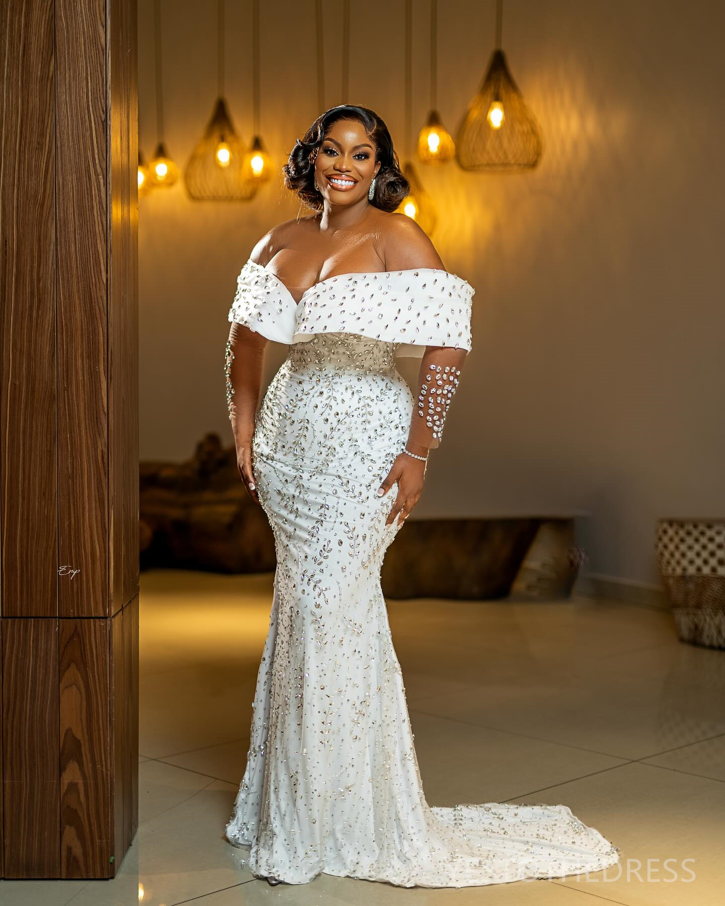 2024 Plus Size Mermaid Dresses Bride With Detachable Train Bridal African Black Women Rhinestones Decorated Wedding Gowns for Marriage D245