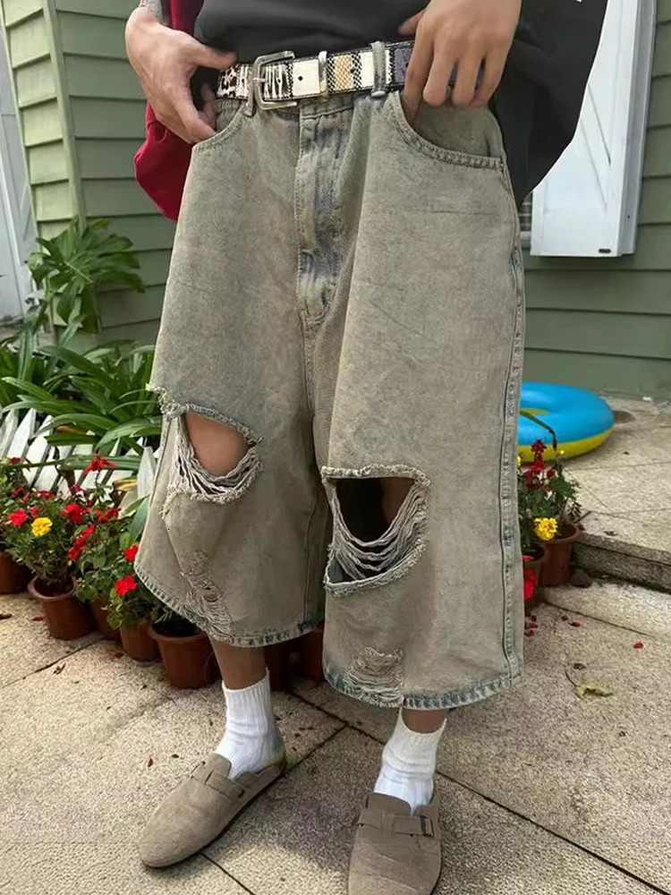 Hip Hop 2024 Hollow Hole Loose Jeans Shorts Streetwear Summer Fashion Ripped Denim Pant Men Clothing Solid Color Male Trousers 240530