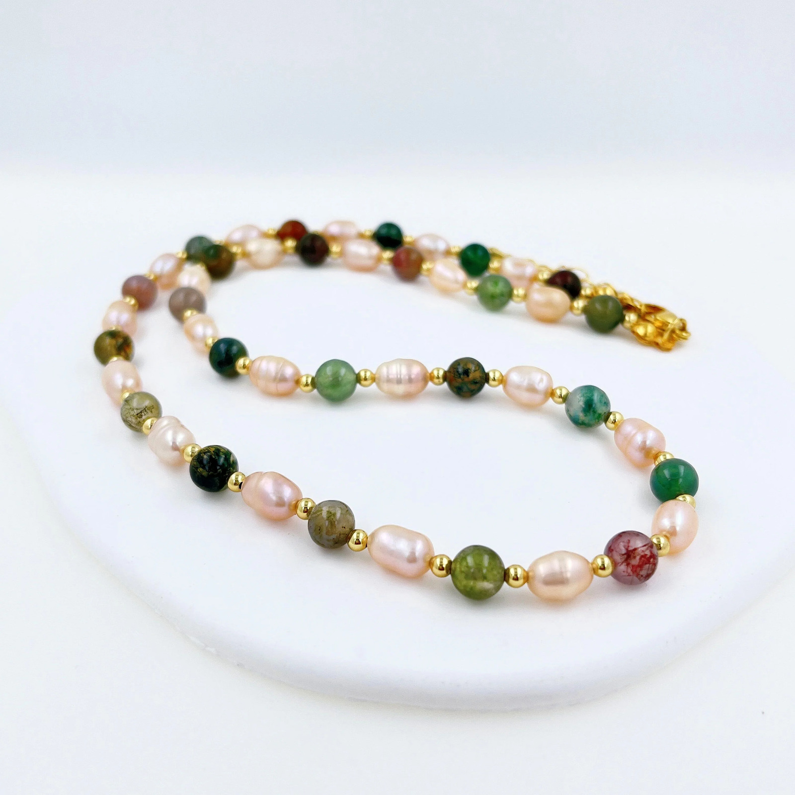 Natural Stone Baroque Fresh Water Pearl Necklace Colour India Agate Bead Clavicle Chain Trendy Charm Handmade Jewelry Women 240510
