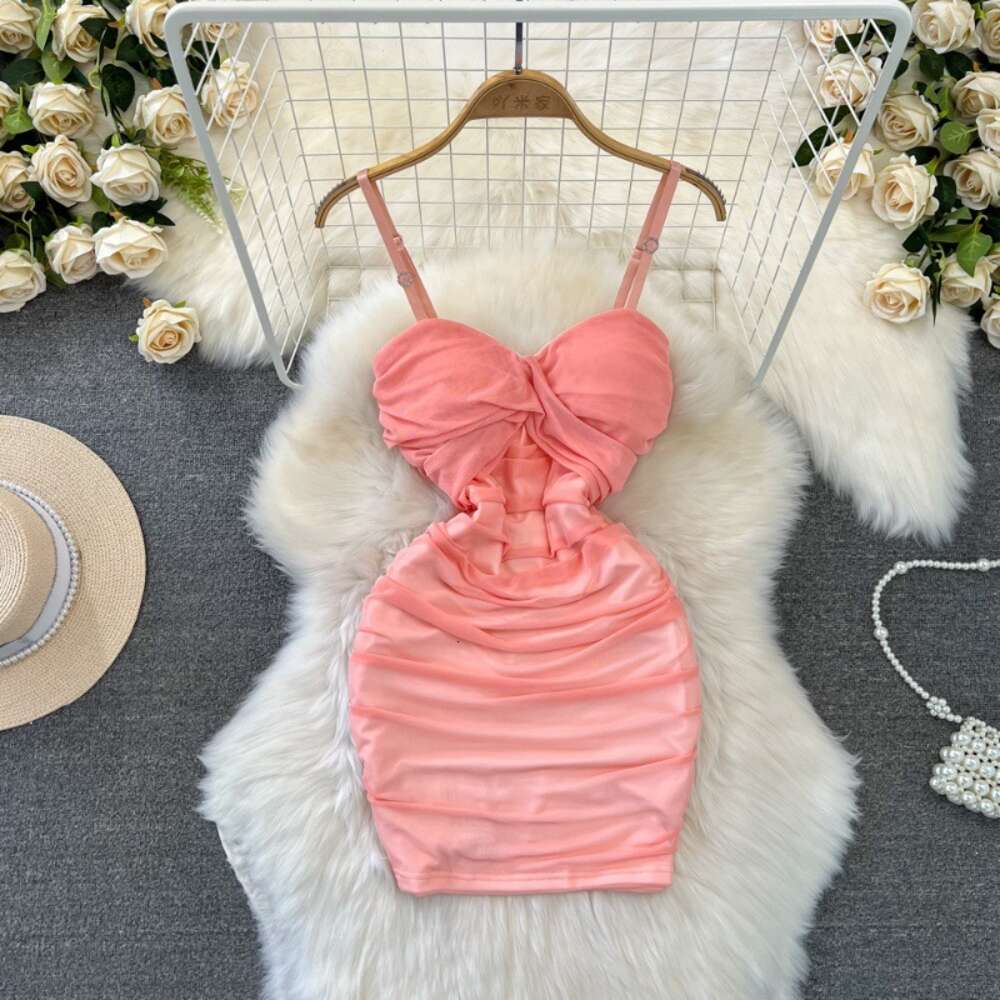 French fashion socialite temperament strapless pleated waist slim and short skirt with buttocks wrapped and mesh suspender