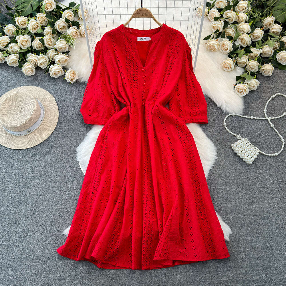 Spring and Autumn Celebrity Elegance Design Sense 5/4 Sleeves V-Neck Slim Waist Show Mid length Hollow A-line Dress