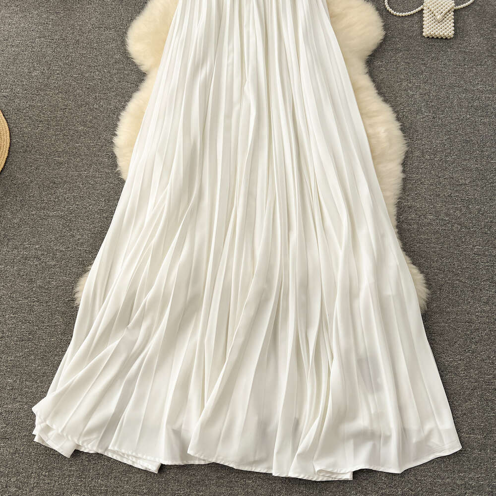 White Moonlight Qianjin Wind Dress for Womens Tourism and Vacation Wearing Photography Beach Skirt French Hanging Neck Open Back Fairy Skirt