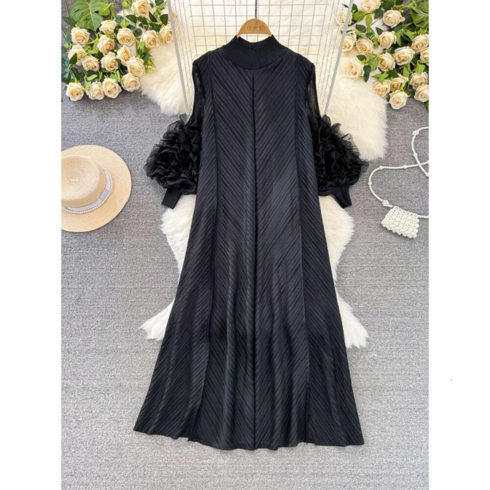 Luxury and socialite temperament three houses wrinkled lantern long sleeved stand up collar loose A-line solid color dress elegant long skirt
