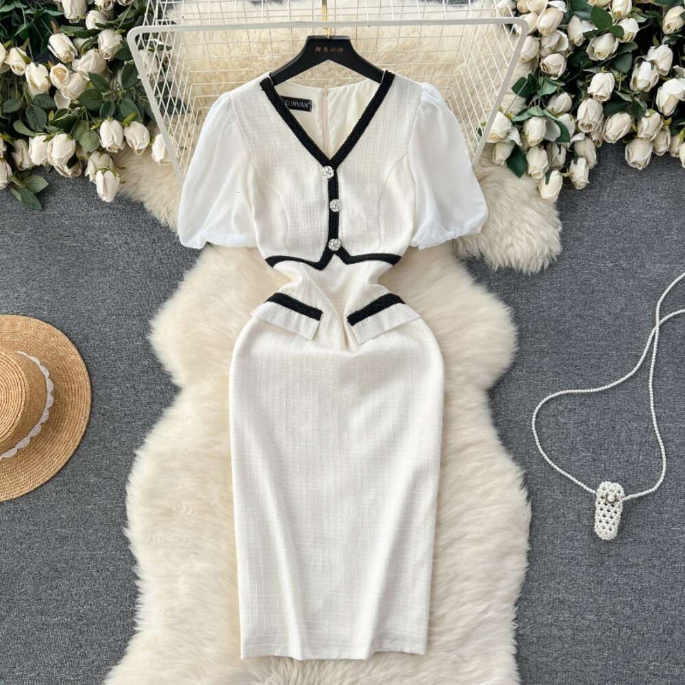 Small Fragrant Wind White Dress Womens Design Feeling Contrast Color V-neck Button Slim Fit Mid length Commuting Style Wrapped Hip Skirt